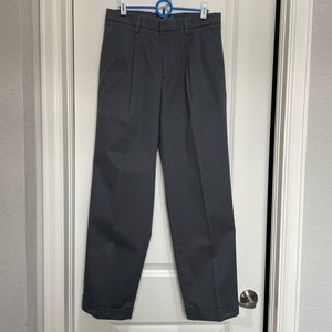 Dockers Iron Free Khaki Classic Fit D3 dark gray 30x32